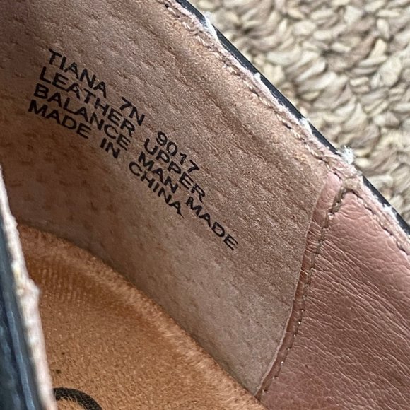 Vince Camuto Tiana Taupe Pebbled Leather Cage Booties - Picture 14 of 14